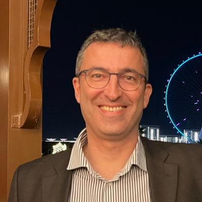 Dr. Alejandro Forner